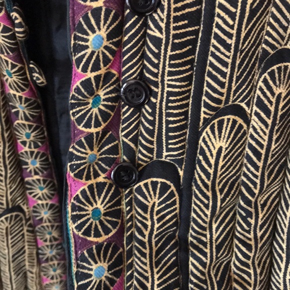 Beautiful Vintage Jacket - Picture 4 of 8